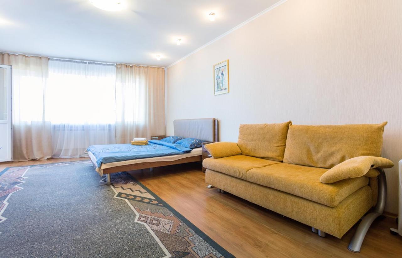 Apartments On Darnitsa Kiew Zimmer foto
